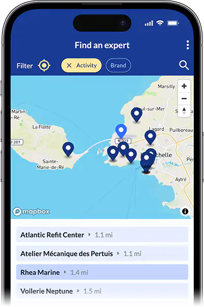 Screenshot of the mobile app Ready4Sea, showing the geolocalized search for professional boating experts nearby, with filters making it possible to refine the results list